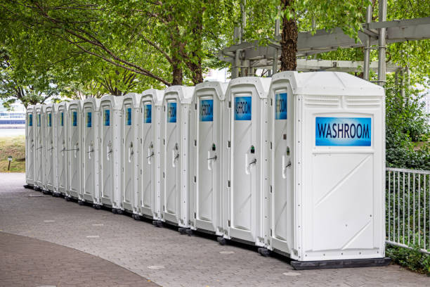 Best Porta potty rental near me  in Altavista, VA